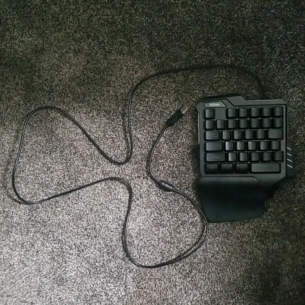 Red Thunder Gaming Computer Keyboard
